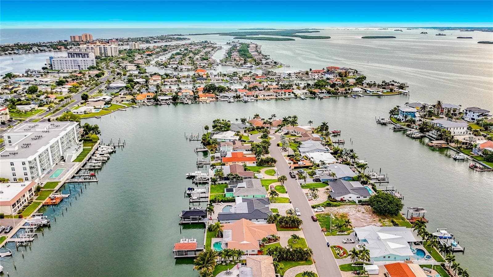 Single Family Residence at 324 LEEWARD IS, CLEARWATER BEACH, photo 74 of 77
