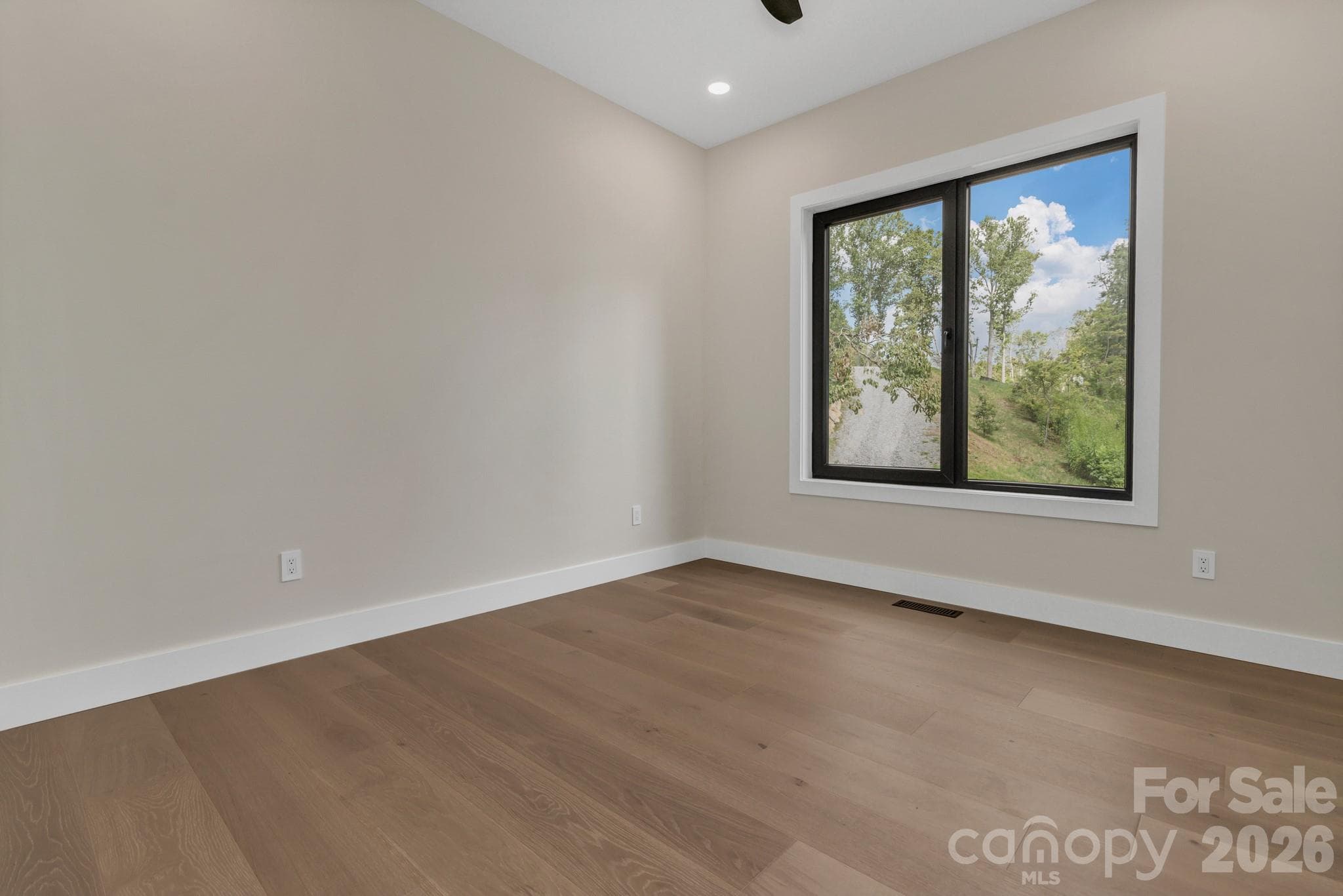 Single Family Residence at 63 Winding Ridge Road, Fairview, photo 35 of 47