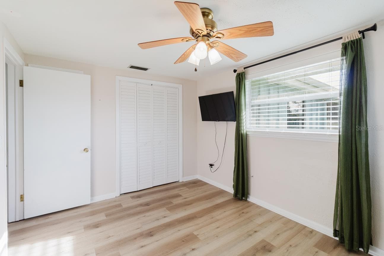 Single Family Residence at 96 NEW YORK AVE, DUNEDIN, photo 21 of 51