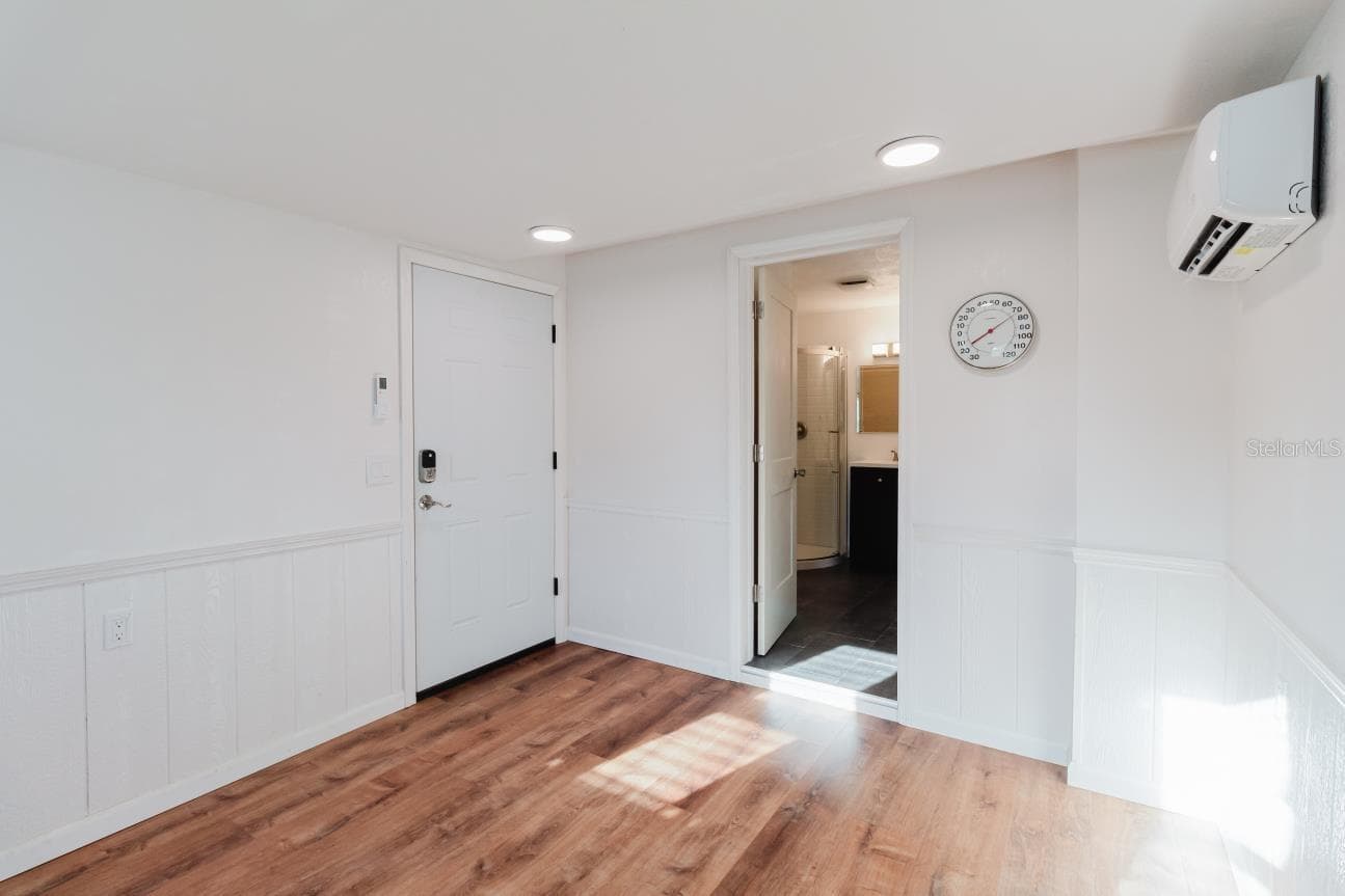 In law suite - 96 NEW YORK AVE, DUNEDIN