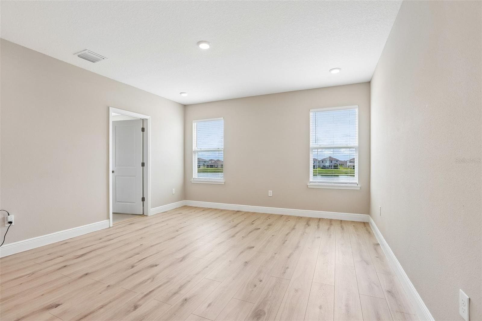 Single Family Residence at 327 MANGROVE MANOR DR, APOLLO BEACH, photo 14 of 30