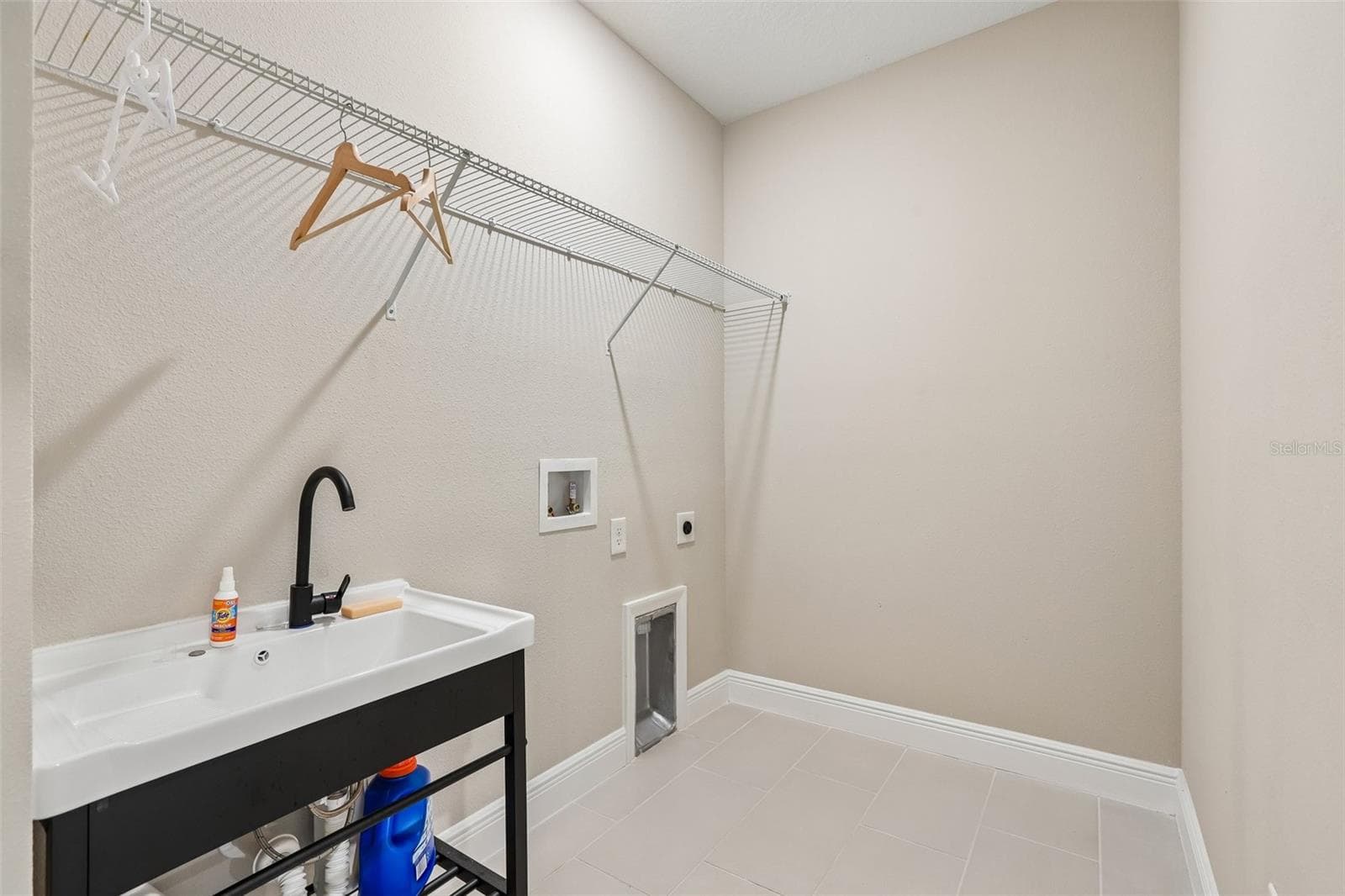 Single Family Residence at 327 MANGROVE MANOR DR, APOLLO BEACH, photo 19 of 30