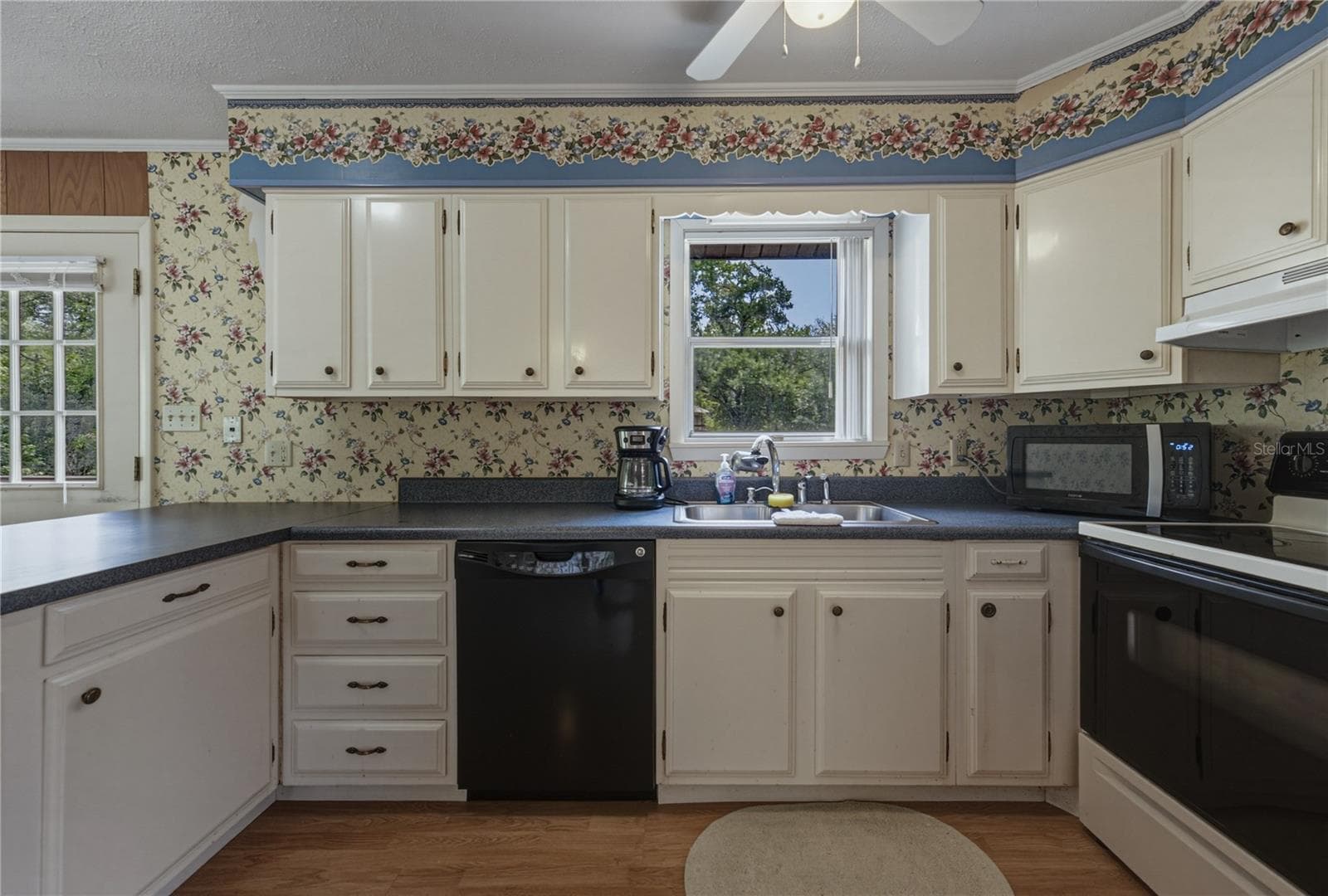 Single Family Residence at 33065 CEDONIA RD, DADE CITY, photo 17 of 41