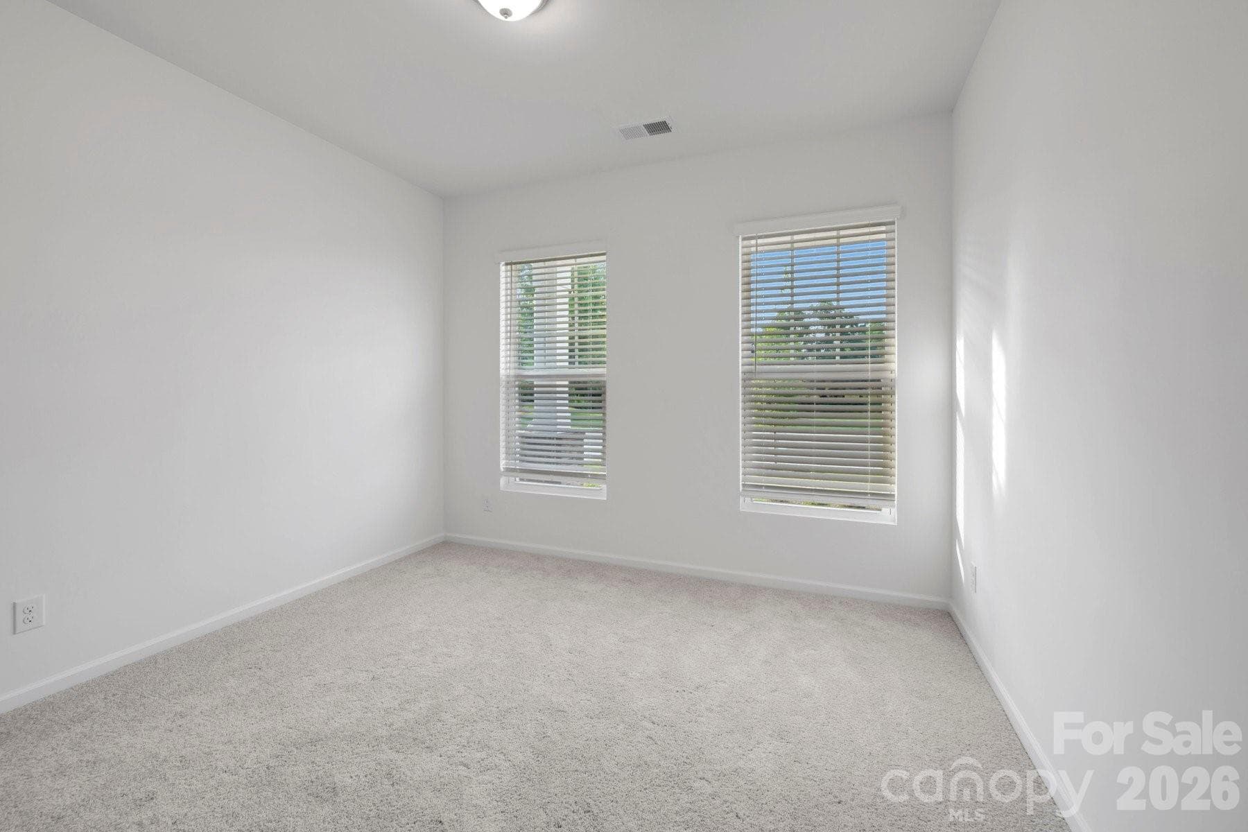 First floor bedroom - 1346 Fremont Drive, Wingate