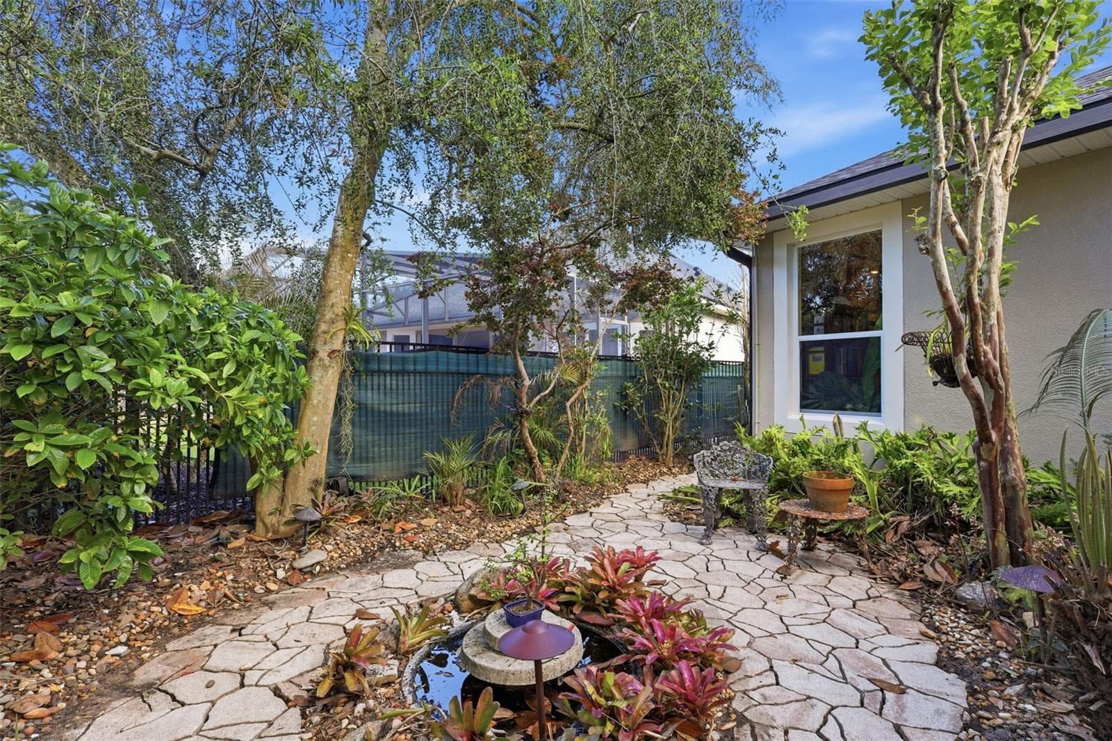 BACK YARD PATHWAY - 1609 VICTORIA GARDENS DR, DELAND