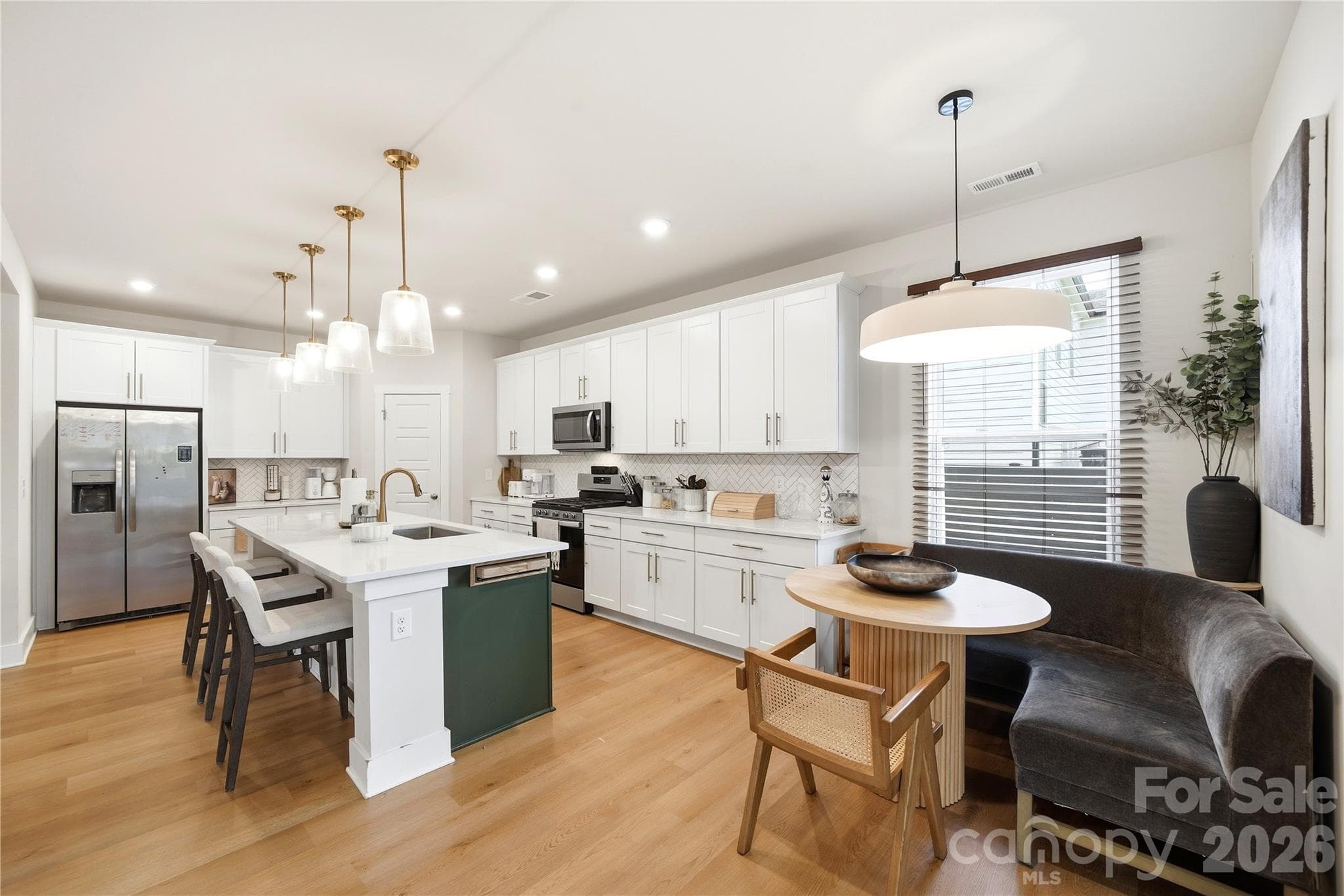 Single Family Residence at 14106 Belmont Greene Drive, Charlotte, photo 8 of 30