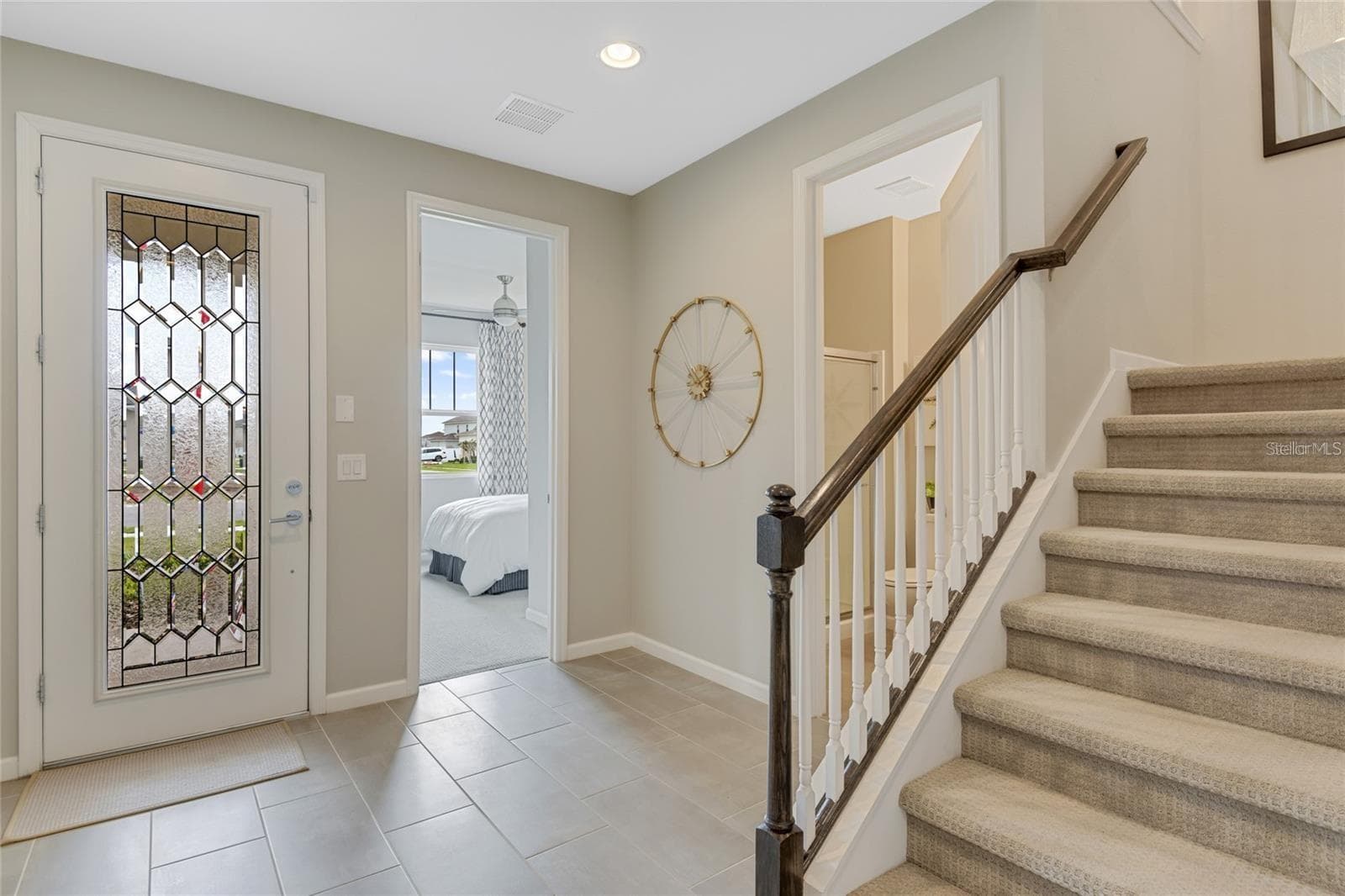 Single Family Residence at 10113 TURNBERRY LN, LEESBURG, photo 2 of 20