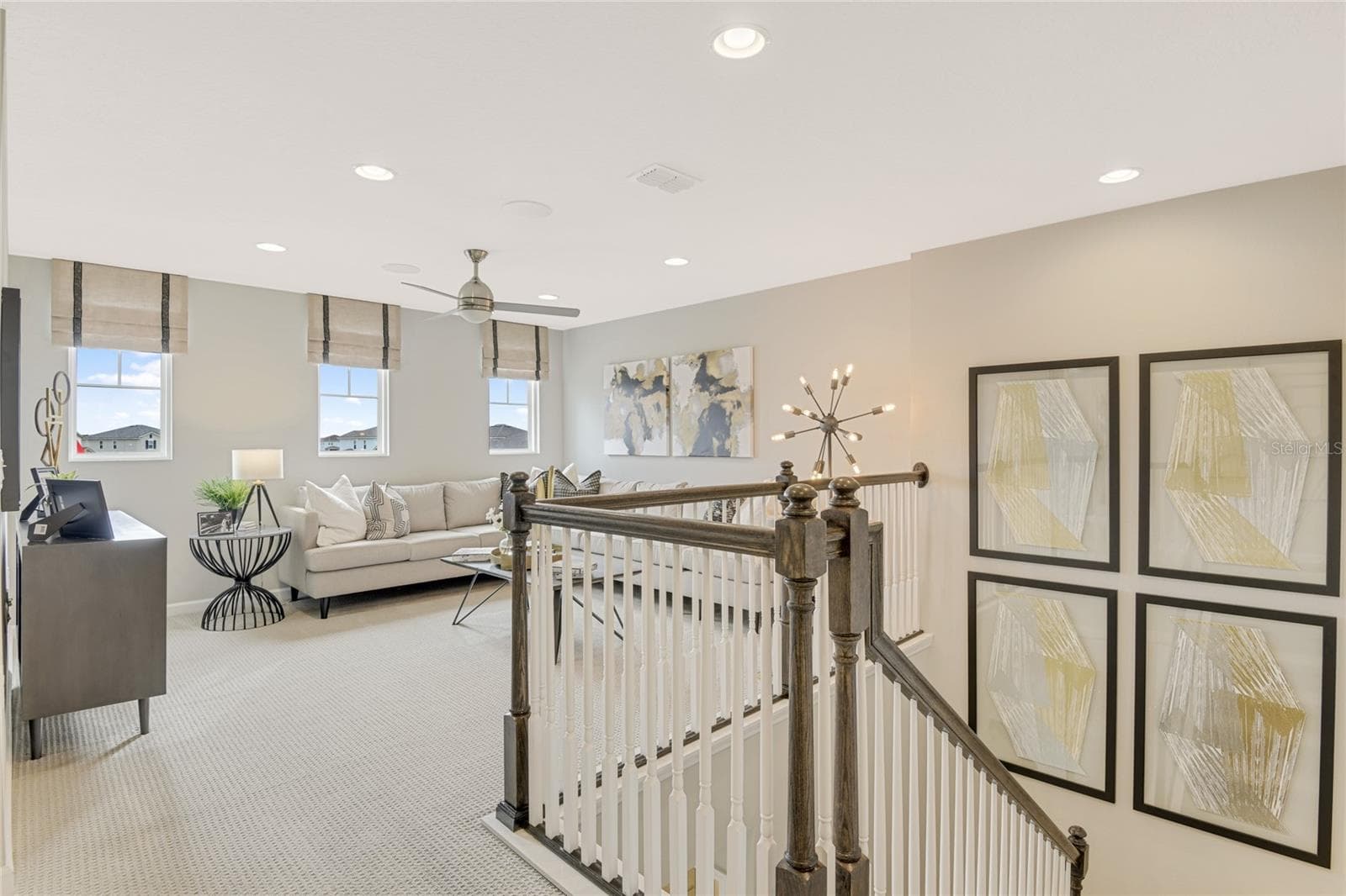 Single Family Residence at 10113 TURNBERRY LN, LEESBURG, photo 9 of 20