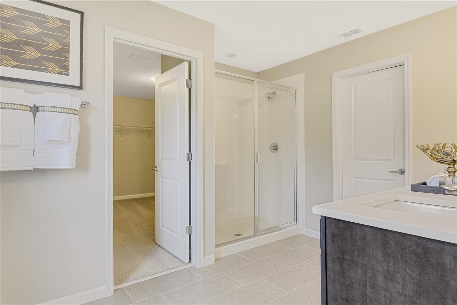 Single Family Residence at 10113 TURNBERRY LN, LEESBURG, photo 12 of 20