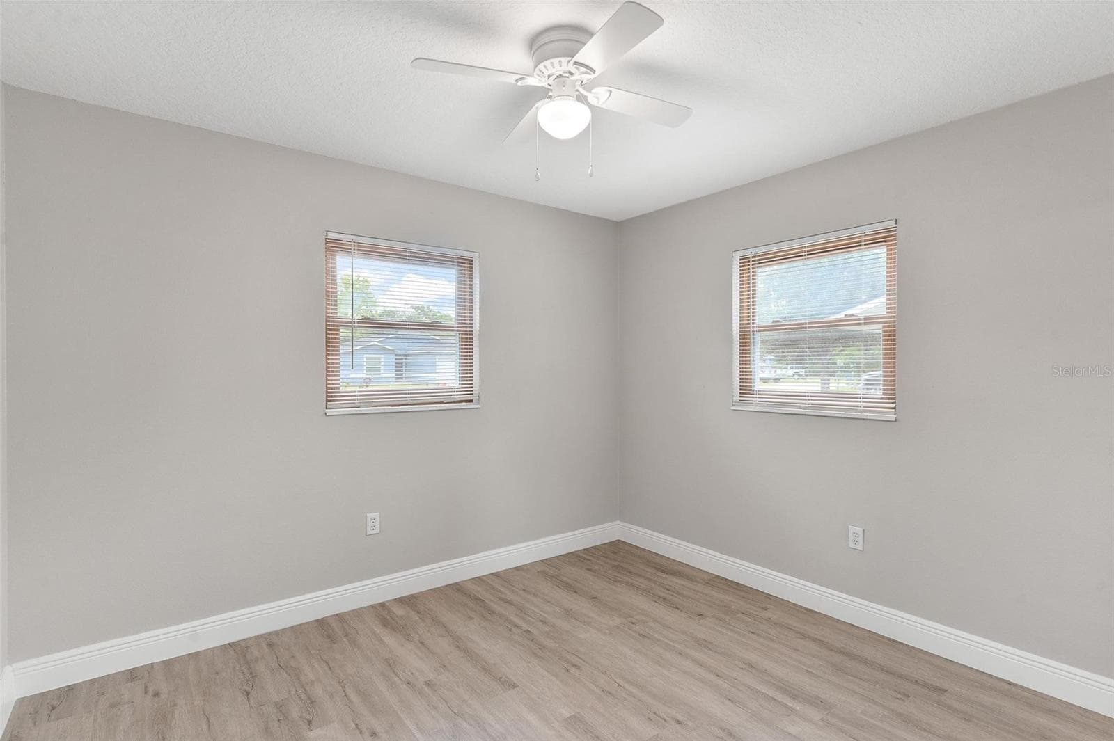 Bedroom 3 with Luxury Vinyl Wood Flooring - 35904 DAWN DR, LEESBURG