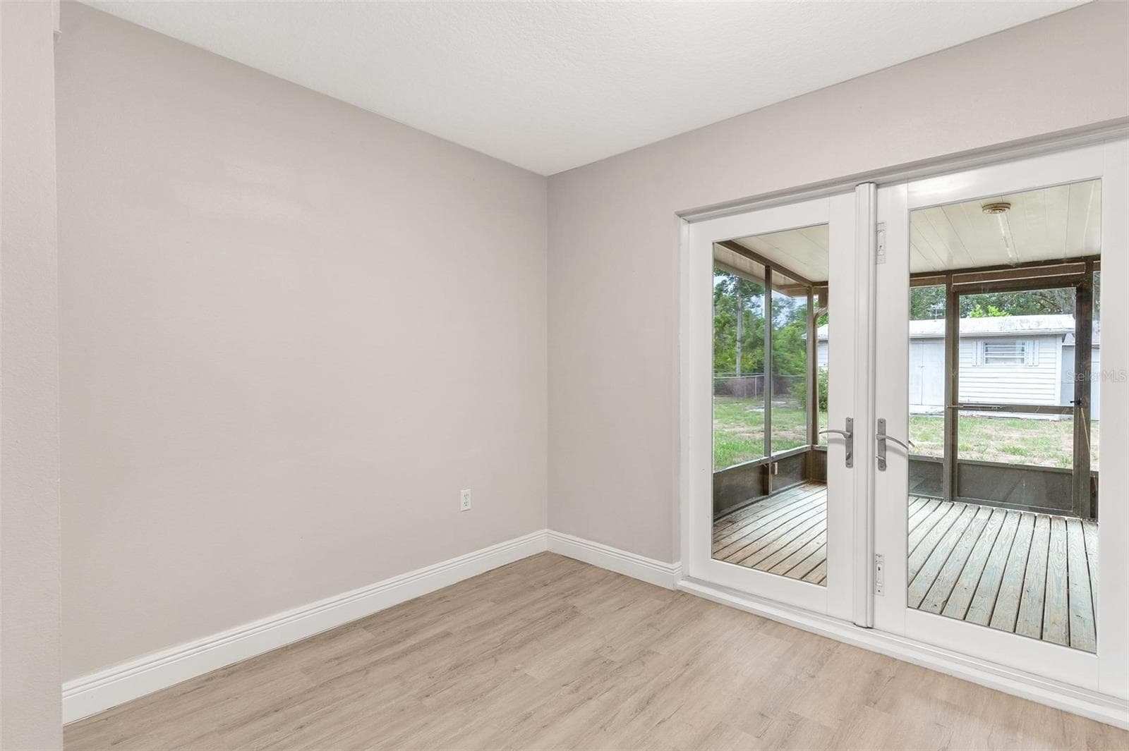 Love the French Doors from Dining to Porch! - 35904 DAWN DR, LEESBURG