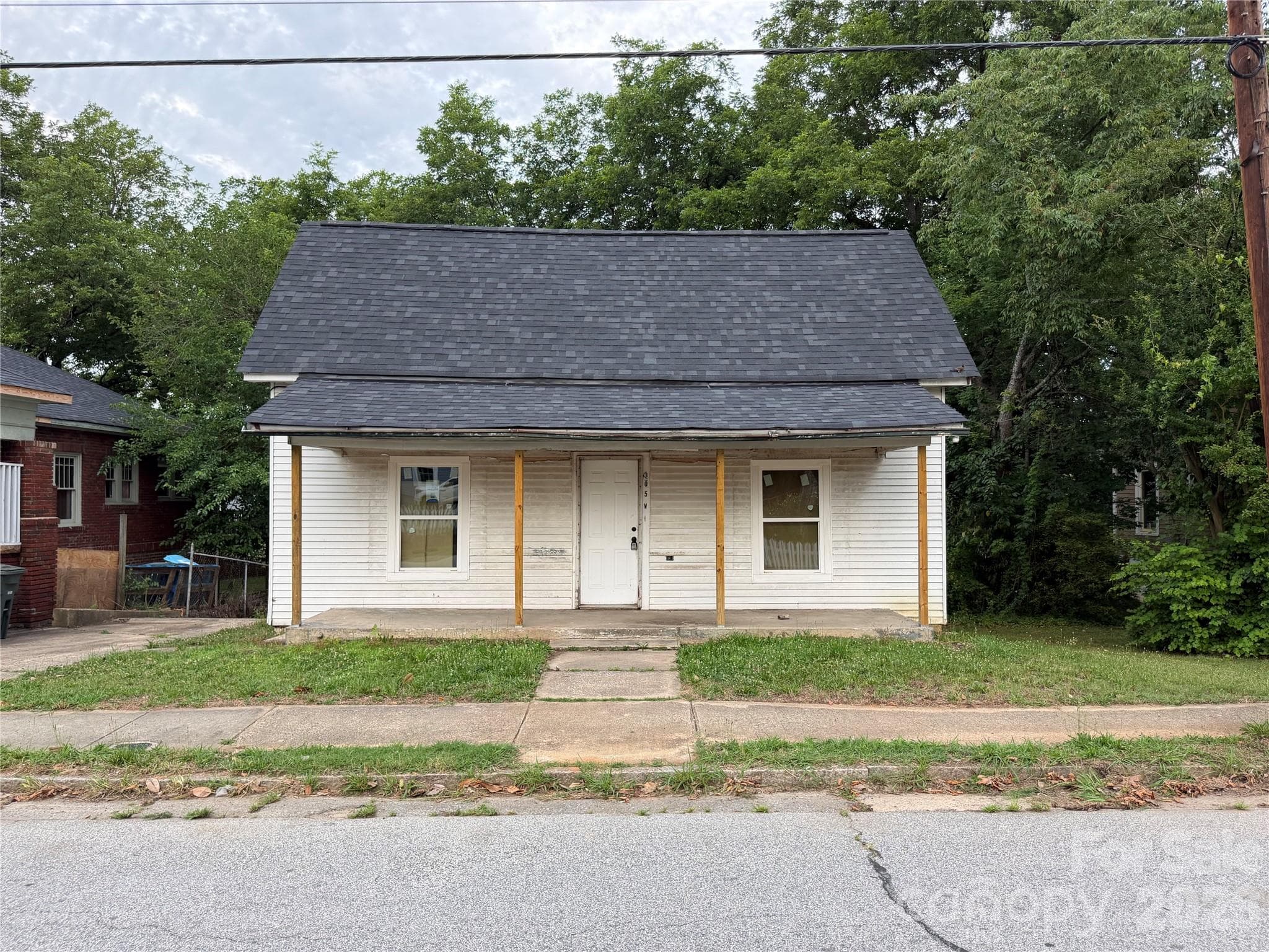 Single Family Residence at 305 W Harrison Street, Salisbury, photo 2 of 30