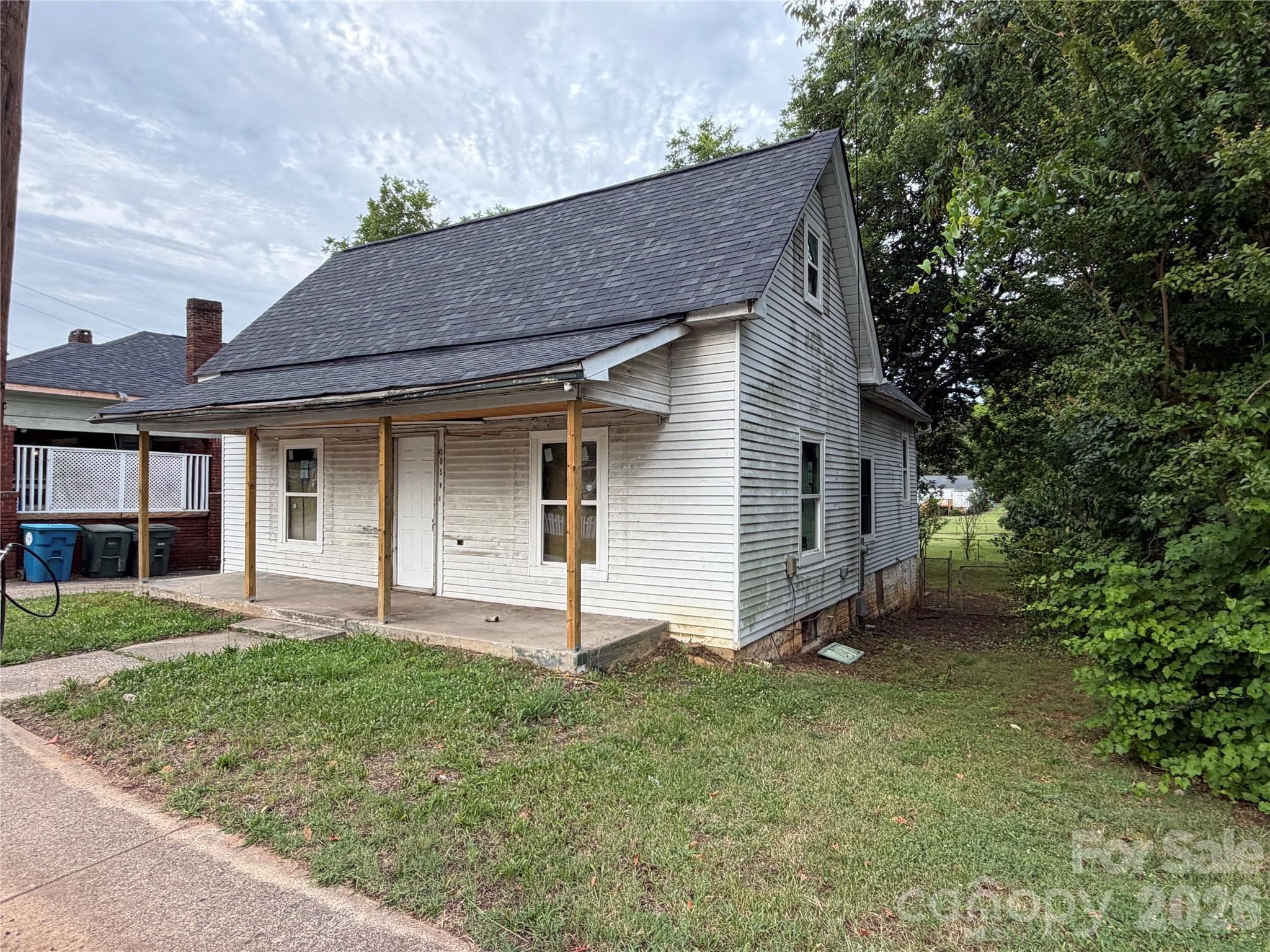 Single Family Residence at 305 W Harrison Street, Salisbury, photo 4 of 30