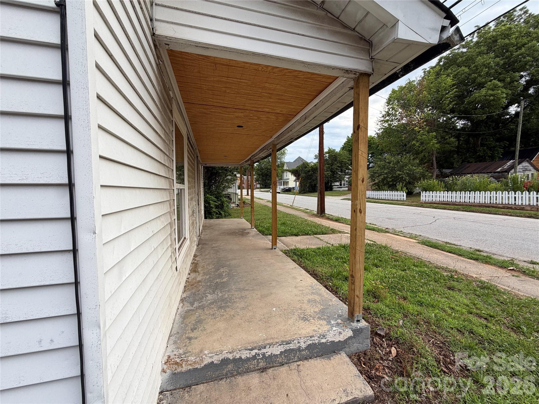 Single Family Residence at 305 W Harrison Street, Salisbury, photo 5 of 30