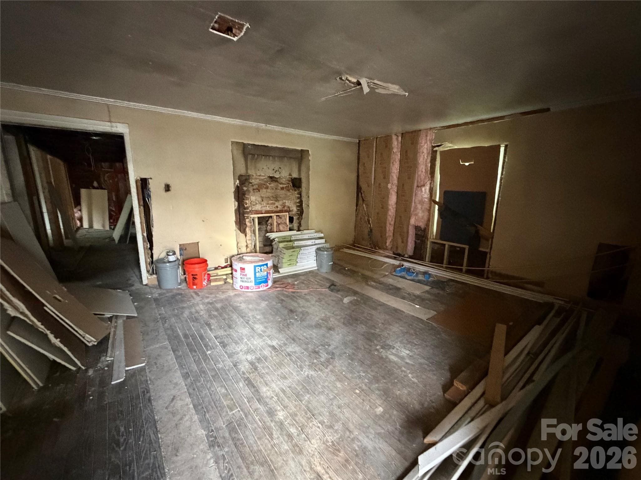 Single Family Residence at 305 W Harrison Street, Salisbury, photo 7 of 30