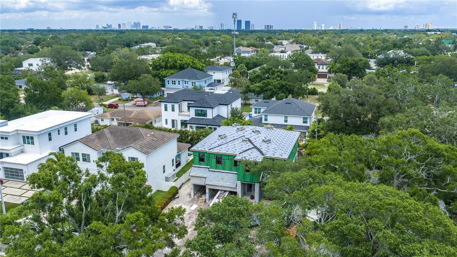 Single Family Residence at 3618 S GARDENIA AVE, TAMPA, photo 3 of 9