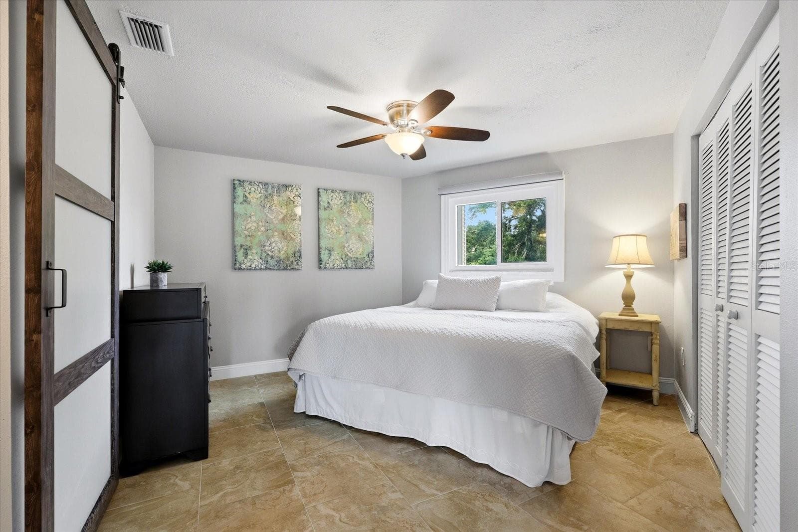 Guest Retreat with En-Suite Bathroom - 610 ISLAND WAY #201, CLEARWATER BEACH