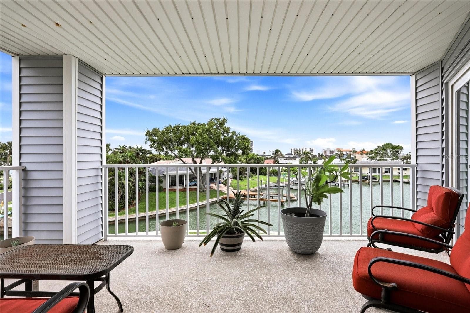 Space to plant, dine, and relax on 1 of 2 balconies! - 610 ISLAND WAY #201, CLEARWATER BEACH