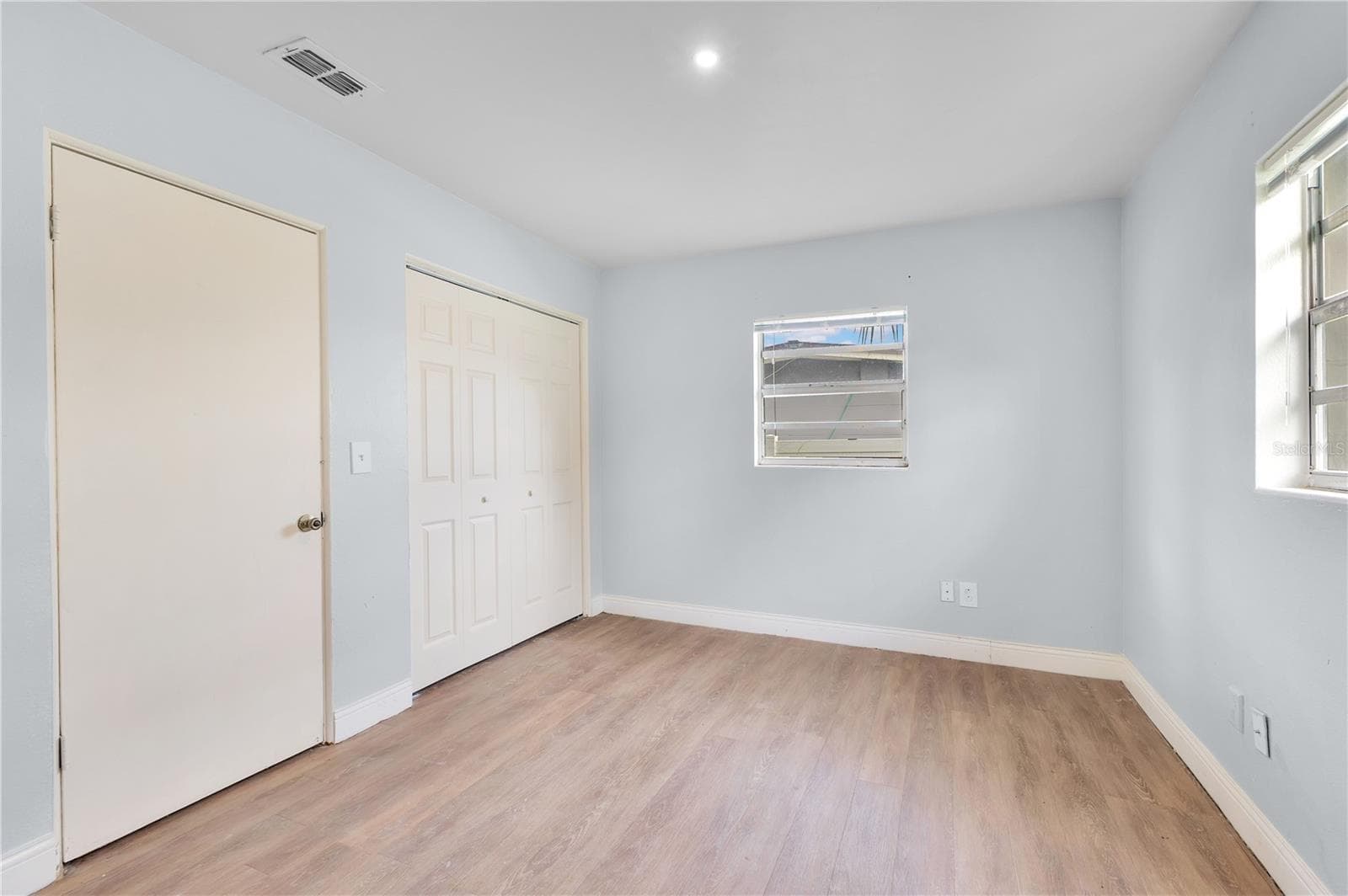 Single Family Residence at 6132 W LIVINGSTON ST, ORLANDO, photo 7 of 20