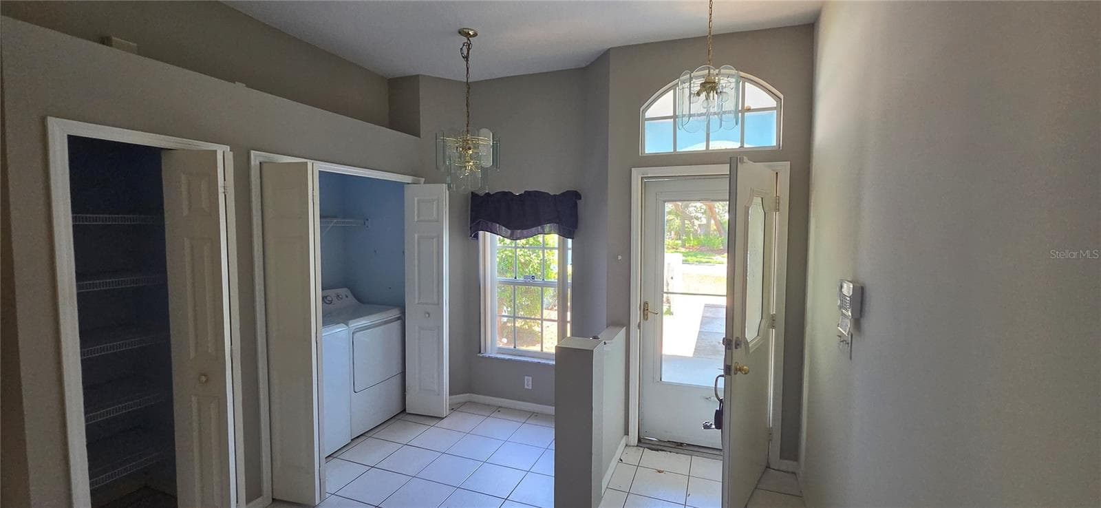 Villa at 12519 HOLLYBROOK LN, HUDSON, photo 3 of 26