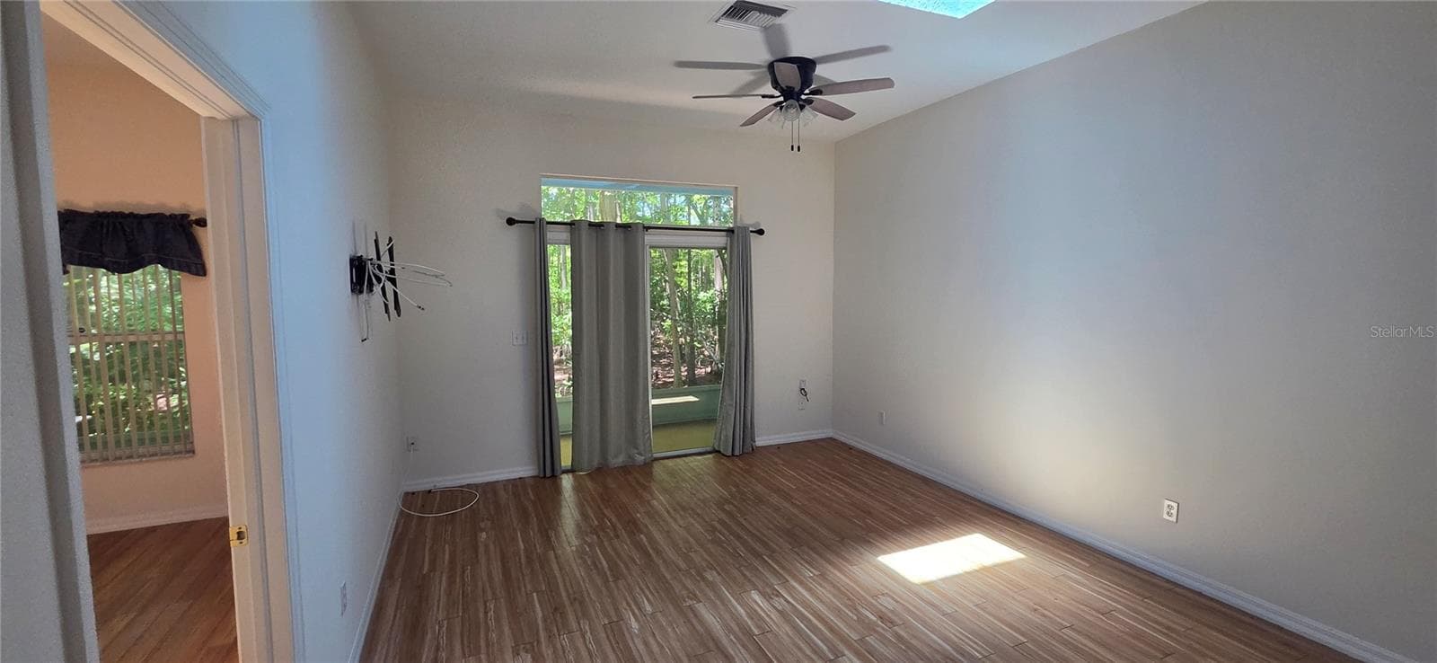 Villa at 12519 HOLLYBROOK LN, HUDSON, photo 6 of 26