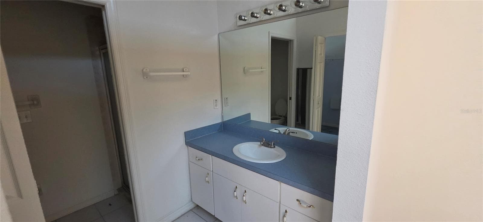 Villa at 12519 HOLLYBROOK LN, HUDSON, photo 7 of 26