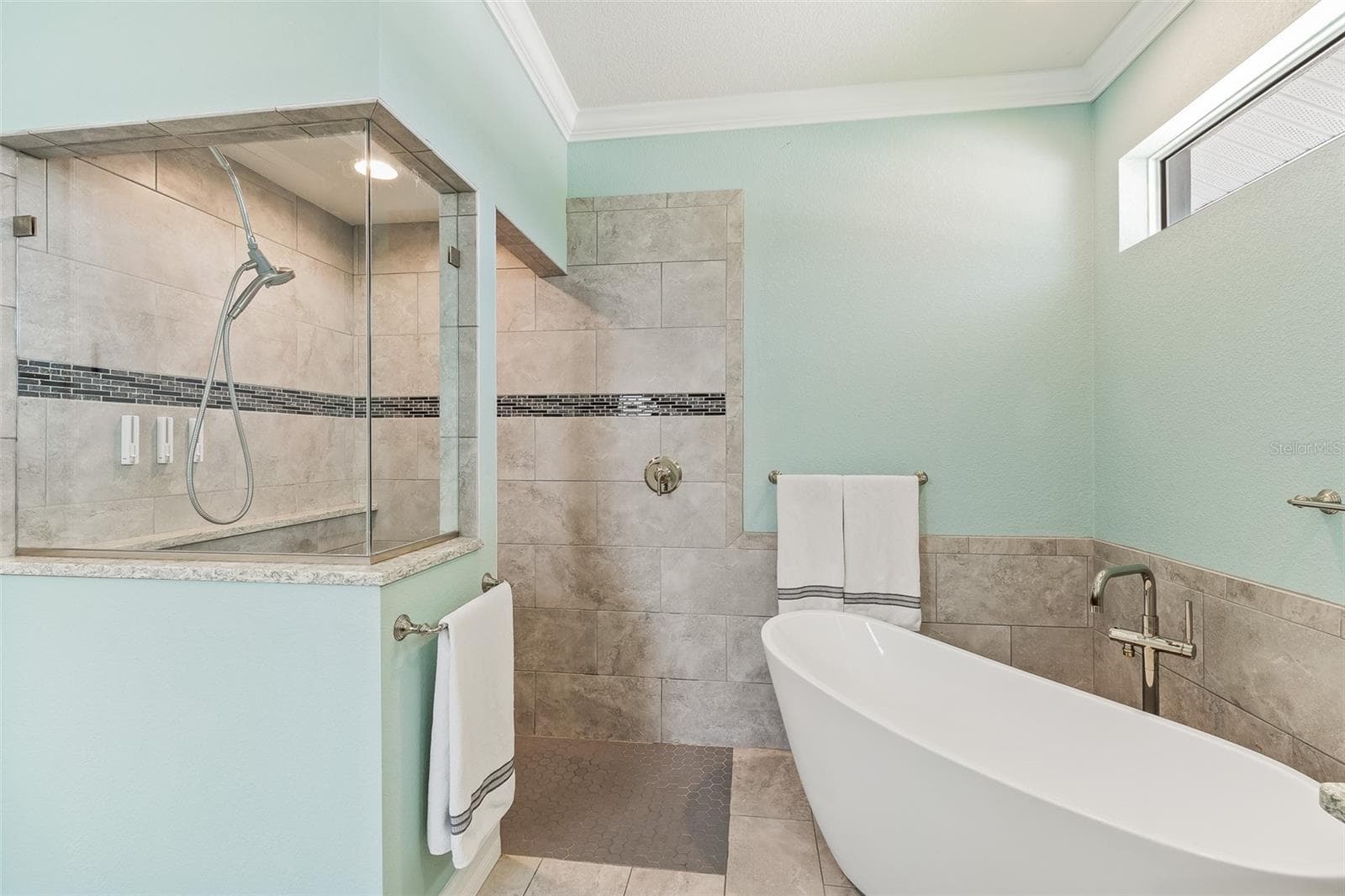 Single Family Residence at 2477 SIERRA LN, PUNTA GORDA, photo 11 of 35
