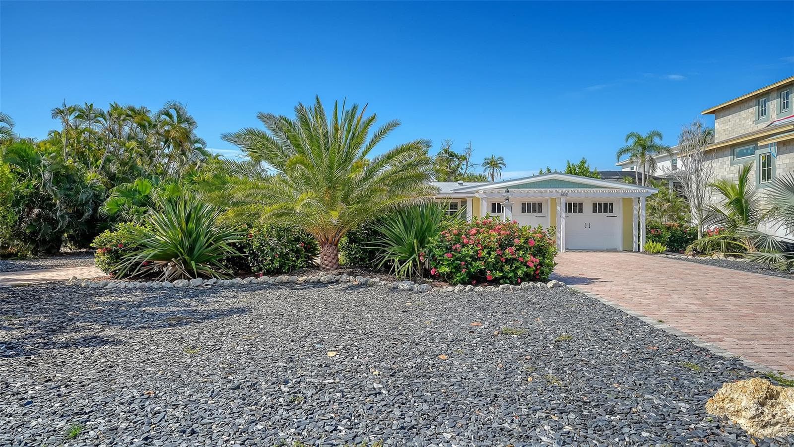 Single Family Residence at 602 BUTTONWOOD DR, LONGBOAT KEY, photo 5 of 61