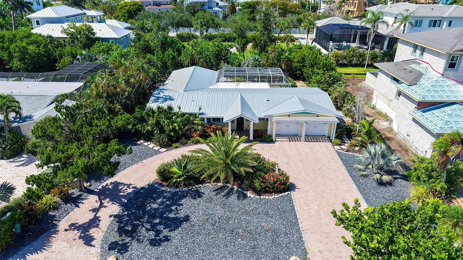 602 BUTTONWOOD DR