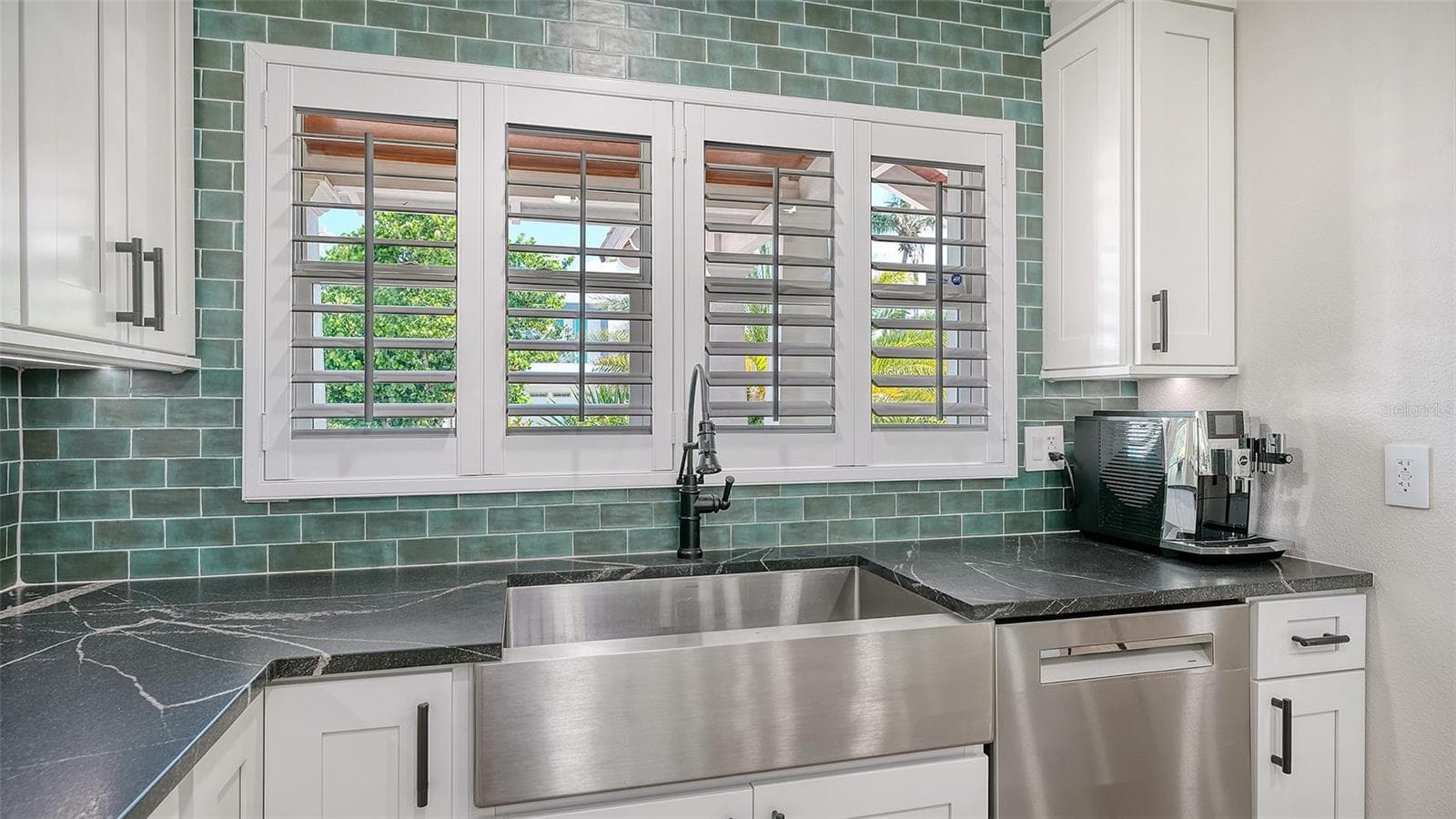 Single Family Residence at 602 BUTTONWOOD DR, LONGBOAT KEY, photo 18 of 61