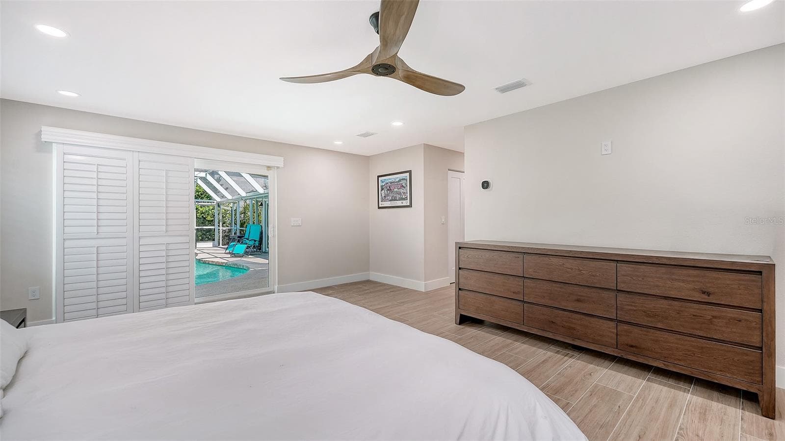 Single Family Residence at 602 BUTTONWOOD DR, LONGBOAT KEY, photo 28 of 61