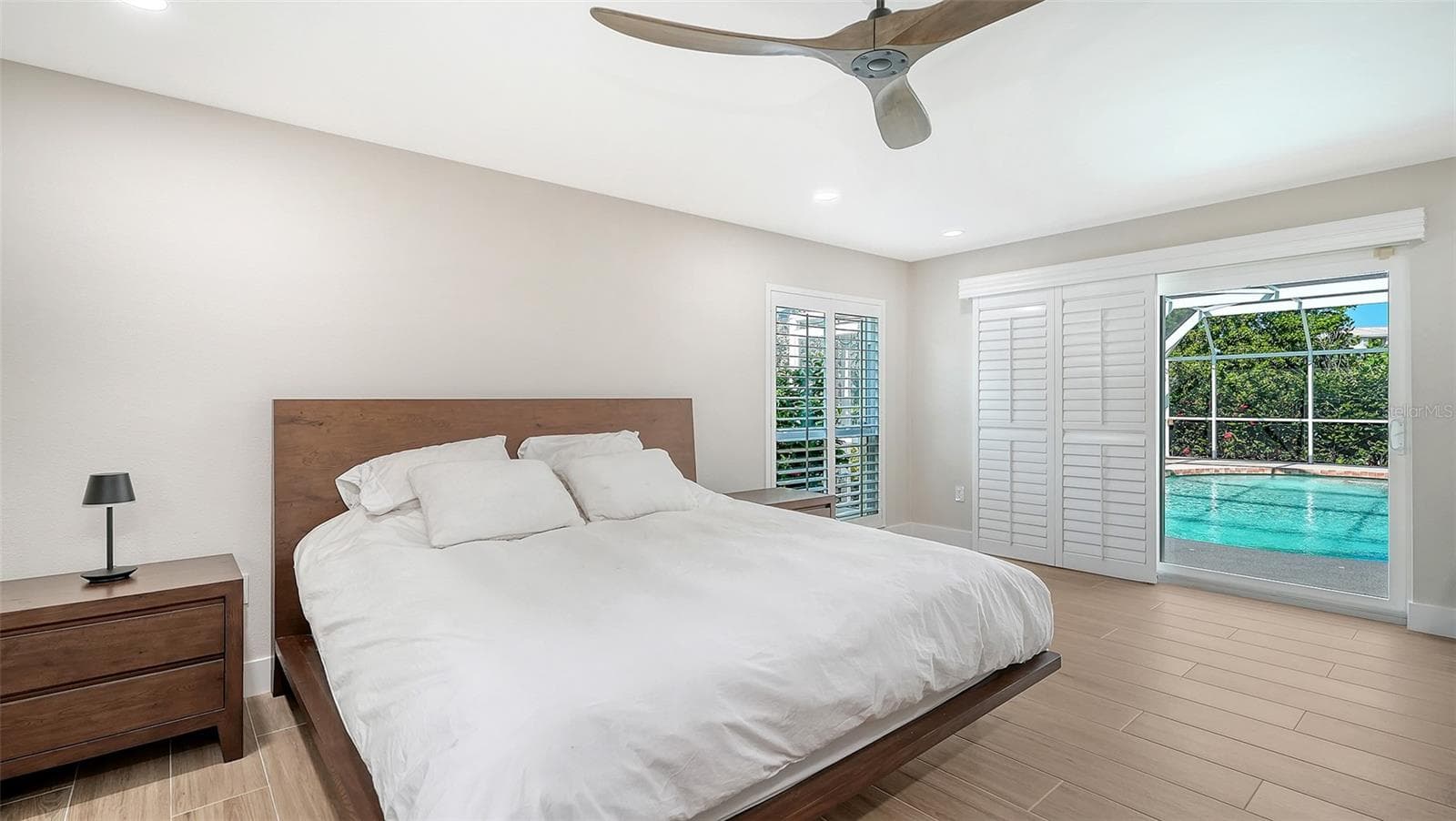 Single Family Residence at 602 BUTTONWOOD DR, LONGBOAT KEY, photo 29 of 61