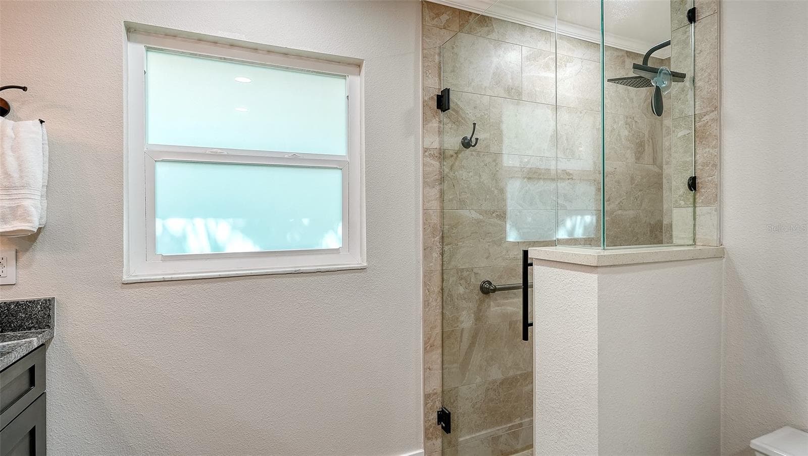 Single Family Residence at 602 BUTTONWOOD DR, LONGBOAT KEY, photo 33 of 61