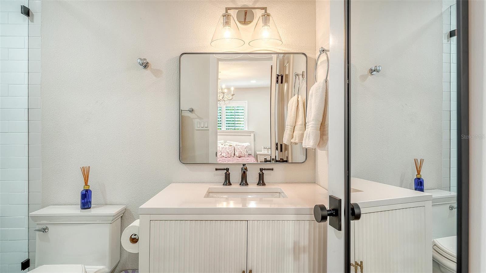 Single Family Residence at 602 BUTTONWOOD DR, LONGBOAT KEY, photo 37 of 61