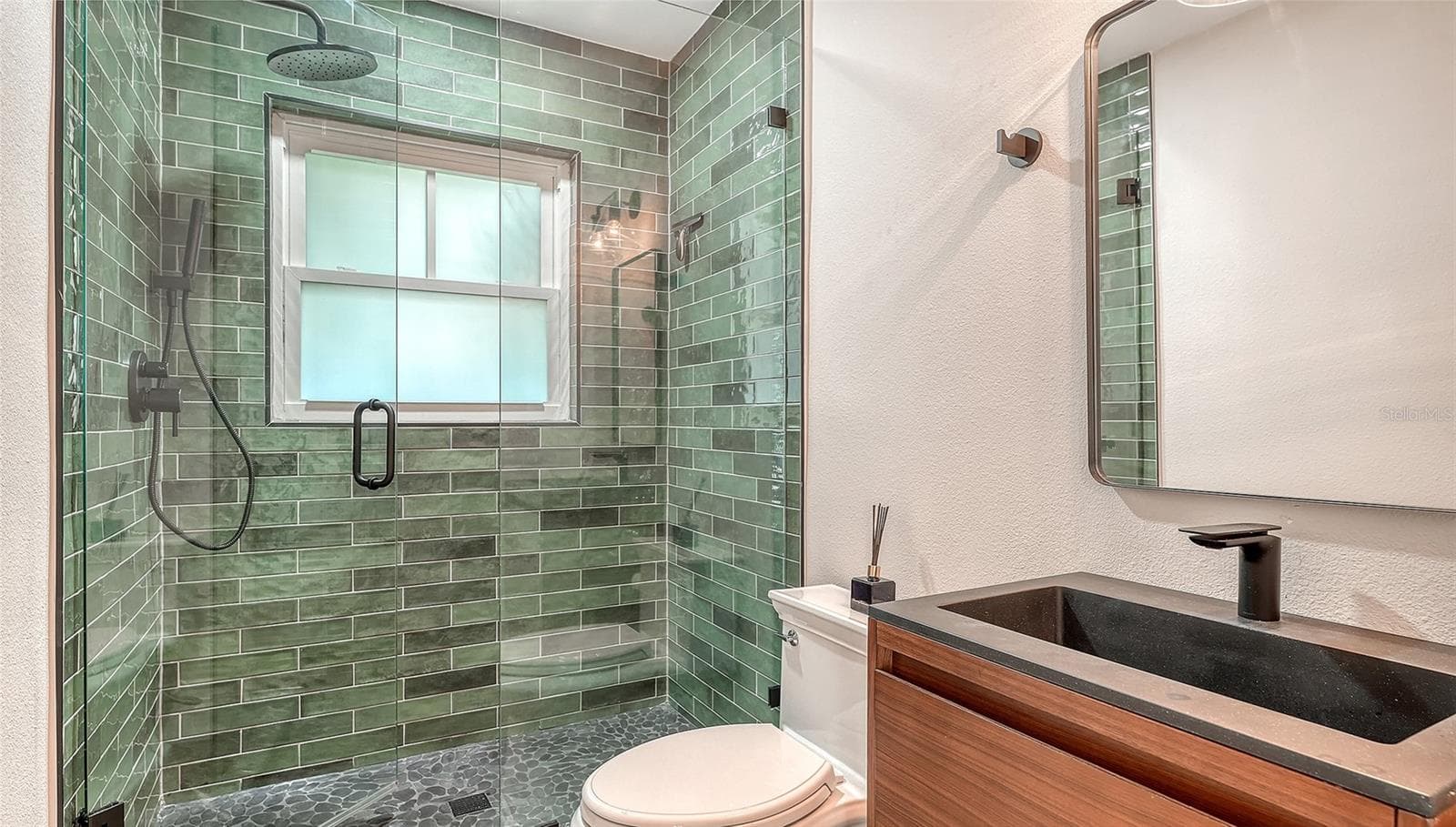 Single Family Residence at 602 BUTTONWOOD DR, LONGBOAT KEY, photo 41 of 61