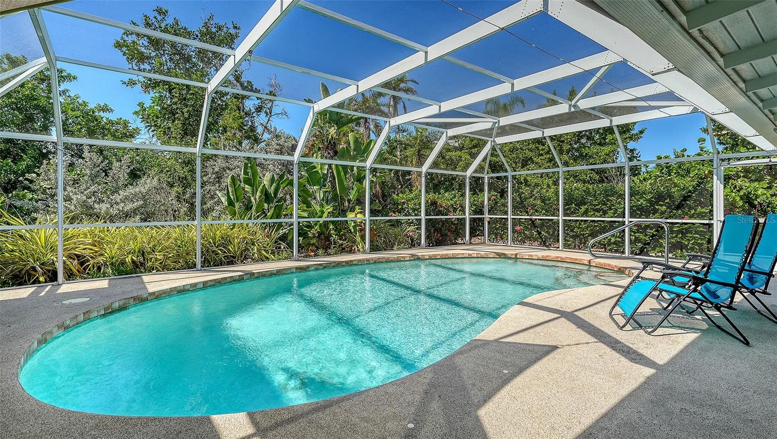 Single Family Residence at 602 BUTTONWOOD DR, LONGBOAT KEY, photo 44 of 61