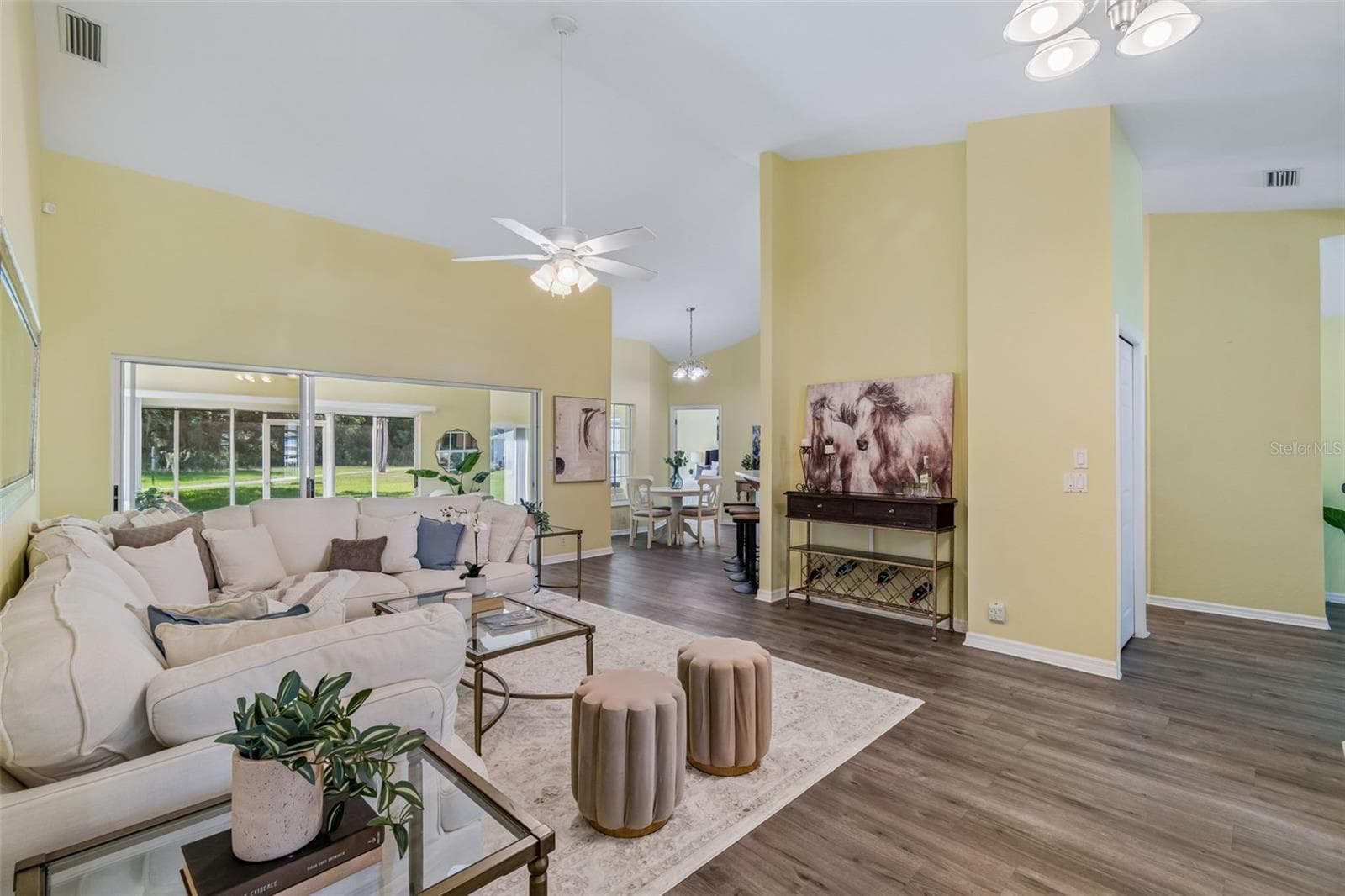 Single Family Residence at 12728 FLAMINGO PKWY, SPRING HILL, photo 8 of 77
