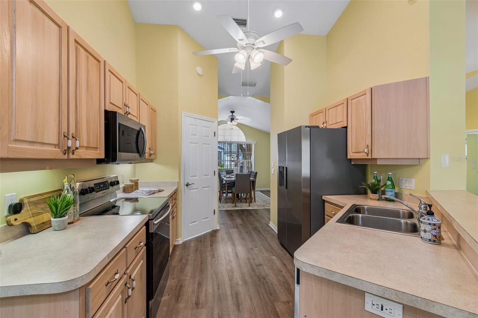 Single Family Residence at 12728 FLAMINGO PKWY, SPRING HILL, photo 17 of 77