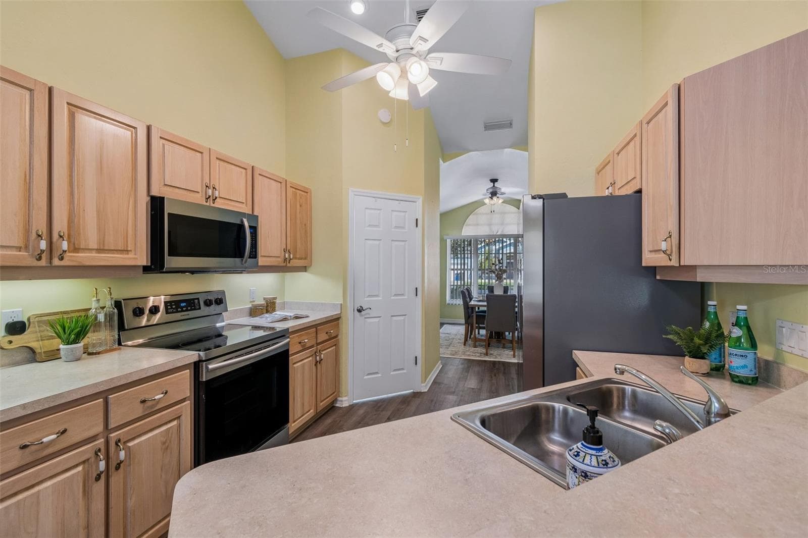 Single Family Residence at 12728 FLAMINGO PKWY, SPRING HILL, photo 18 of 77
