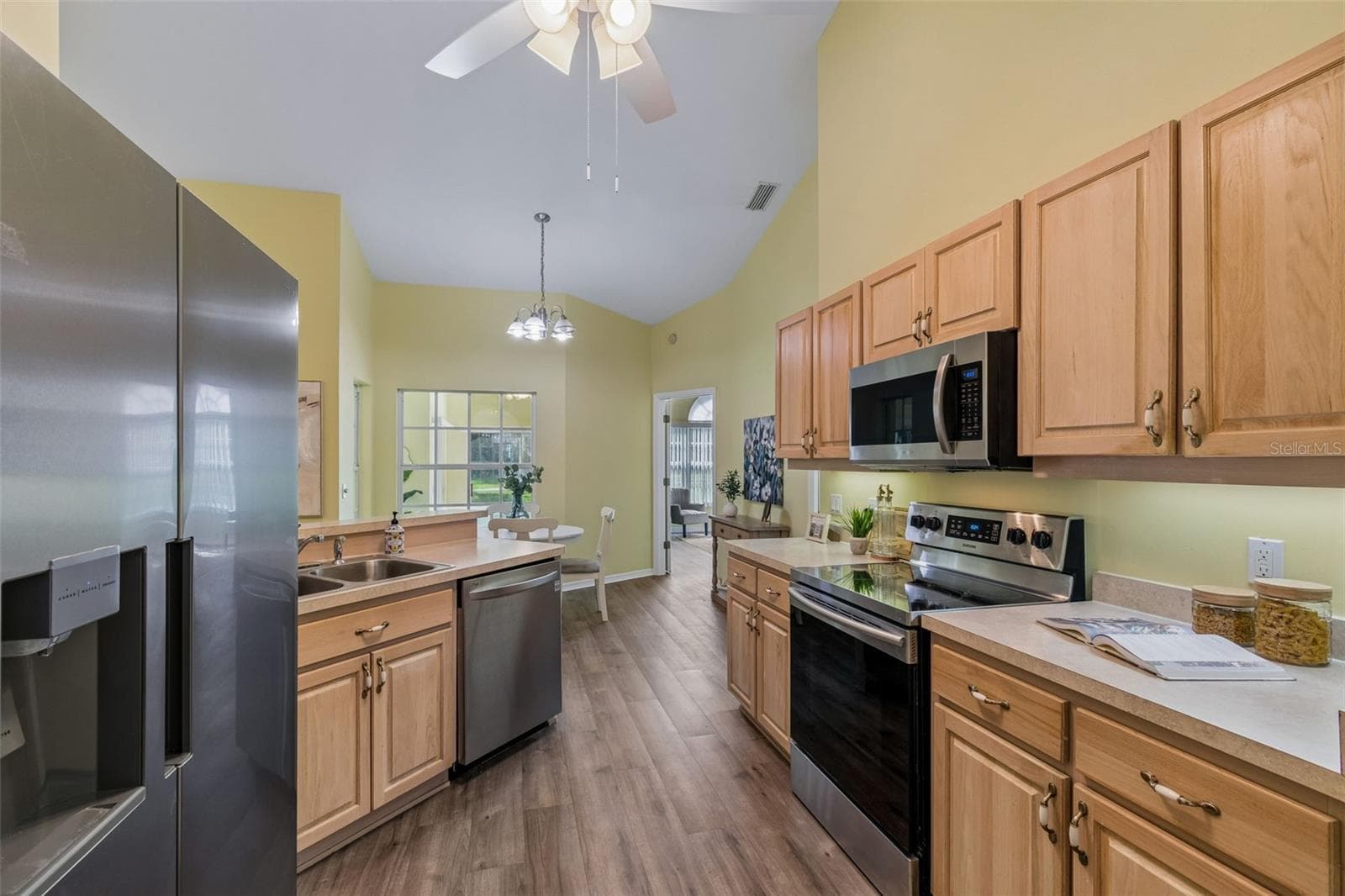 Single Family Residence at 12728 FLAMINGO PKWY, SPRING HILL, photo 19 of 77