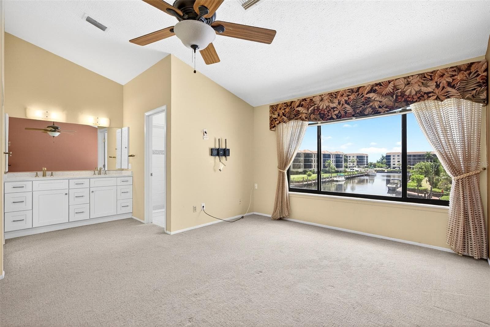 Condominium at 25188 MARION AVE #1006, PUNTA GORDA, photo 29 of 65
