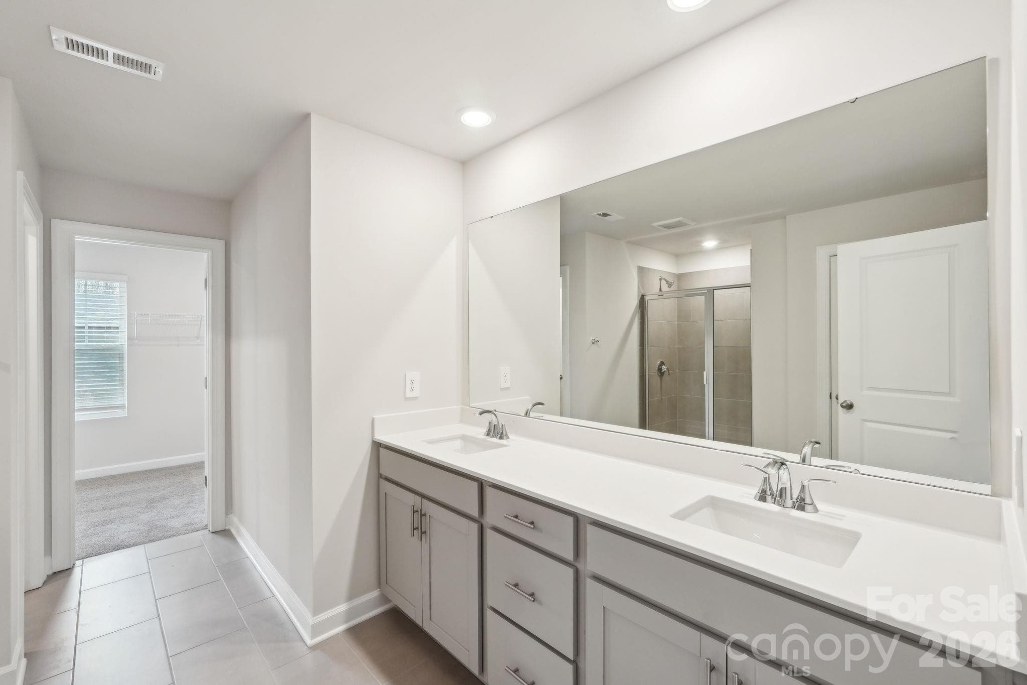 Photo is not of the actual home, but is an inspirational photo of builder’s model home and may depict options, furnishings, and/or decorator features that are not included - Stanley