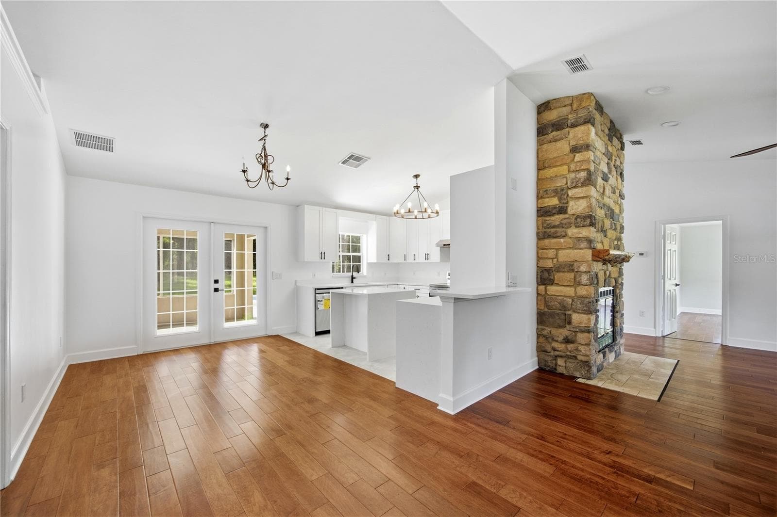 Stone Fireplace - 14810 NW 185 ST, WILLISTON