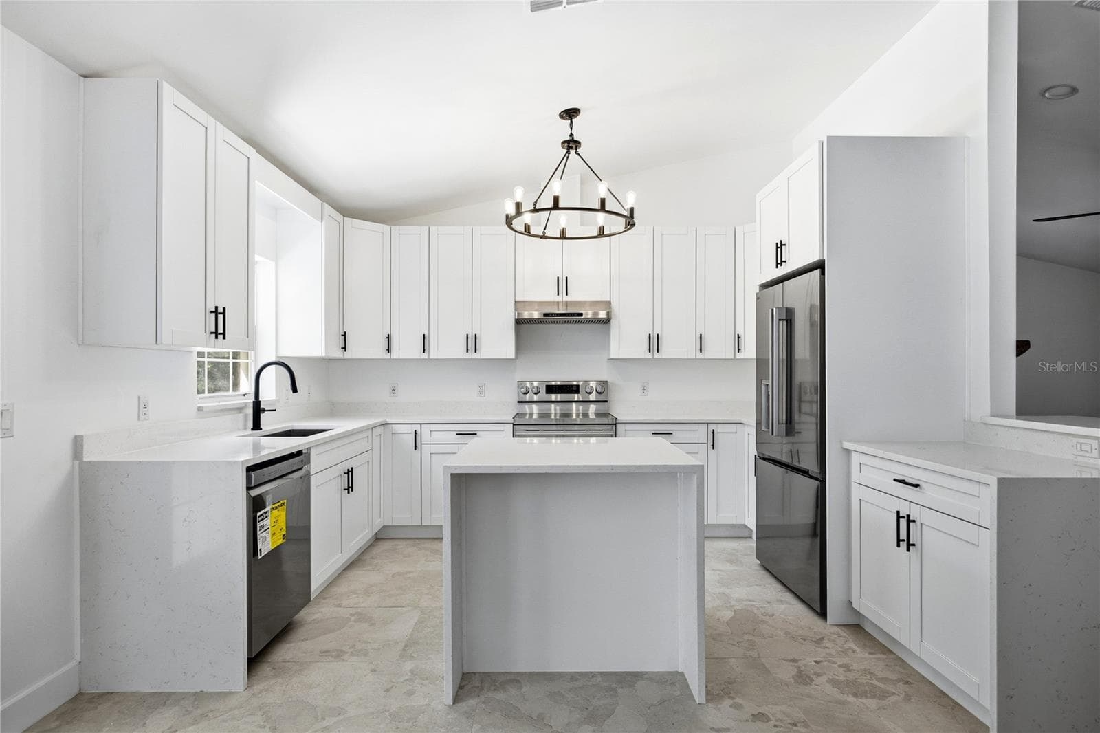 Kitchen - 14810 NW 185 ST, WILLISTON