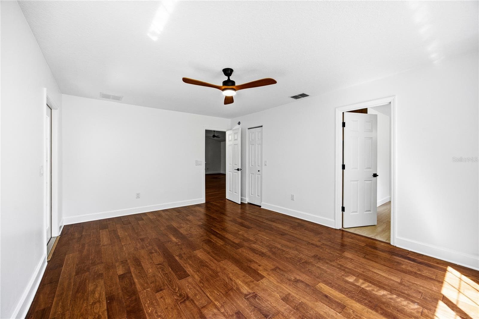Room - 14810 NW 185 ST, WILLISTON