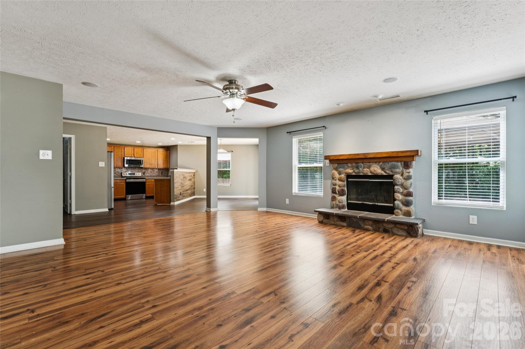 Single Family Residence at 5623 Hammermill Drive, Harrisburg, photo 6 of 31