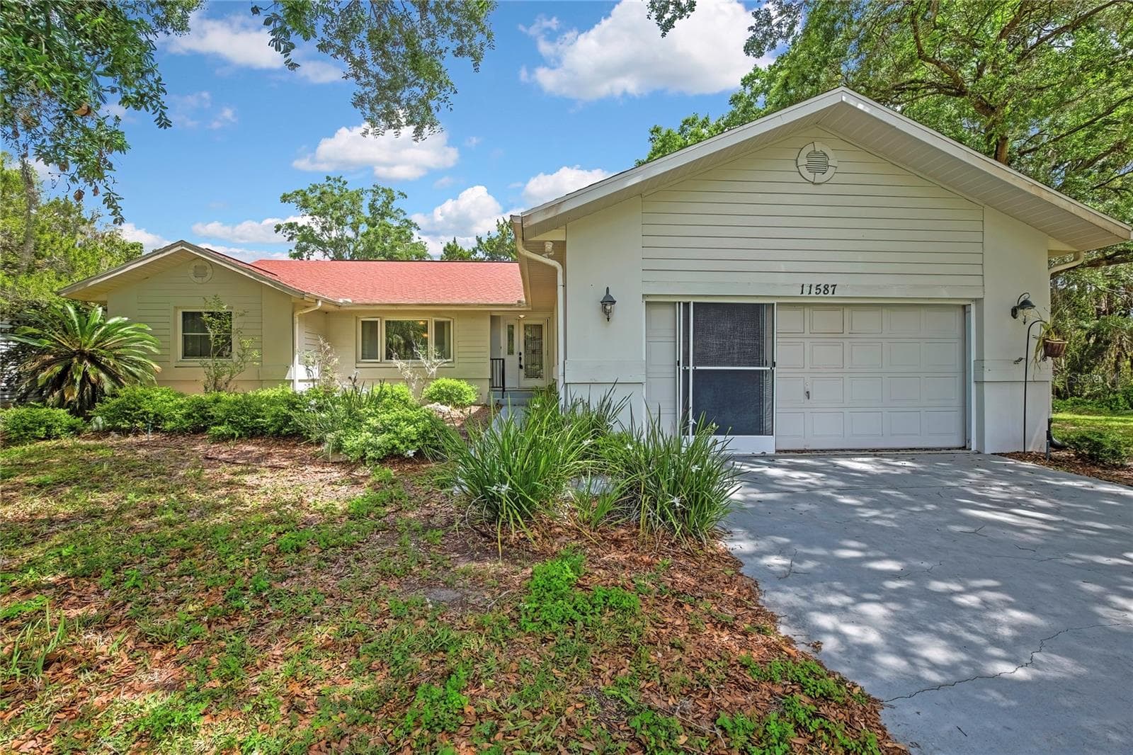 11587 W TIMBERLANE DR