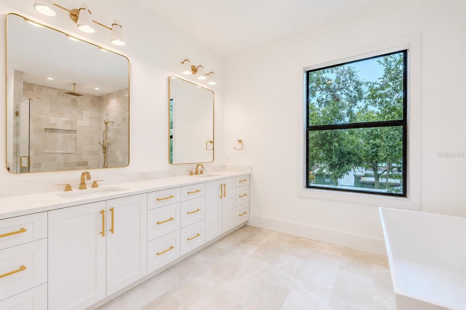 Primary Bathroom - 4608 W EL PRADO BLVD, TAMPA