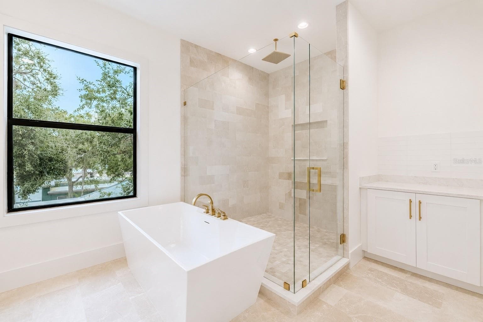 Primary Bathroom - 4608 W EL PRADO BLVD, TAMPA