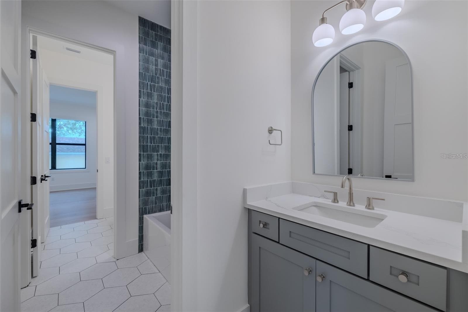 Jack n Jill Bath - 4608 W EL PRADO BLVD, TAMPA